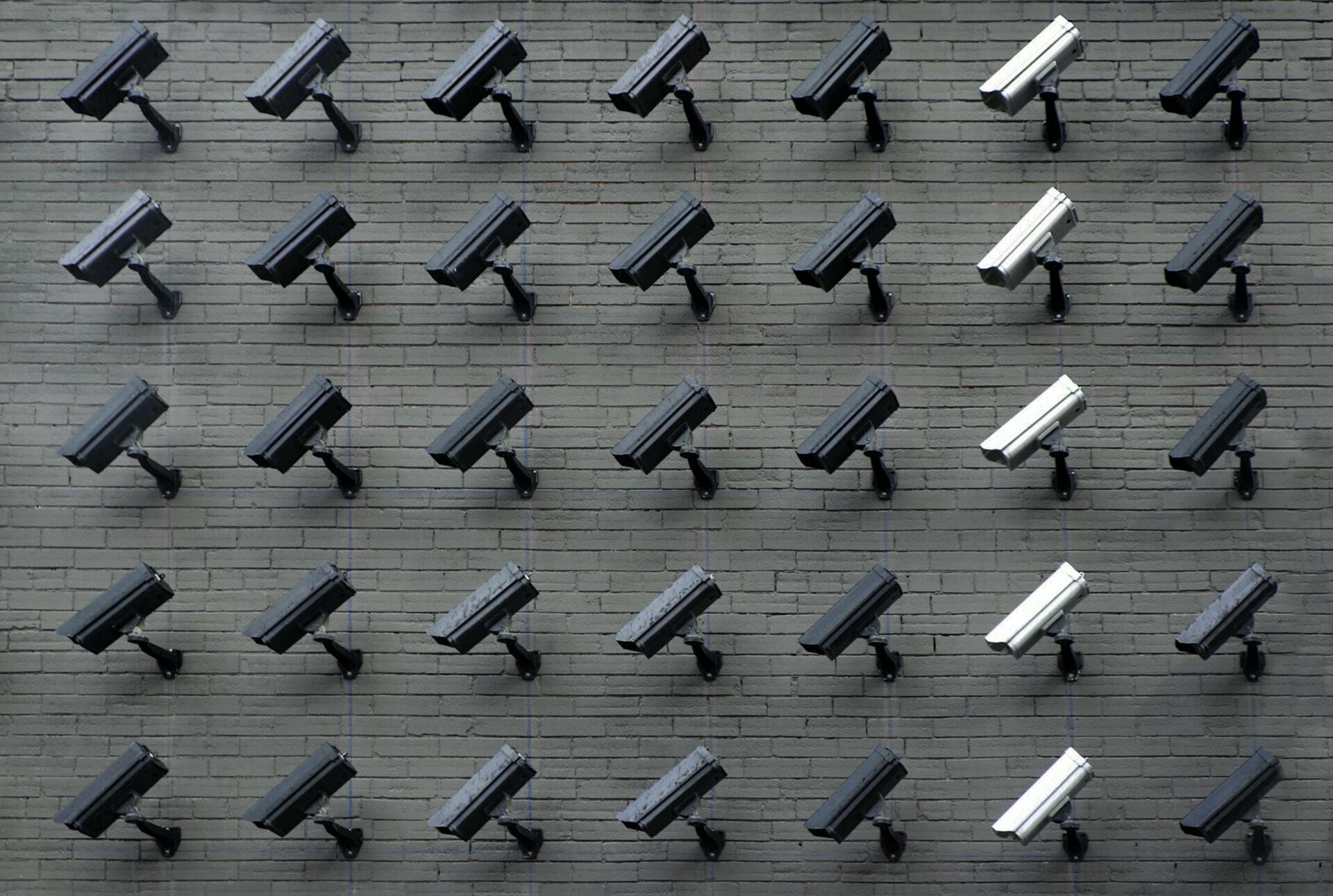 How On-Premises Security Helps Prevent Workplace Incidents 5 cameras